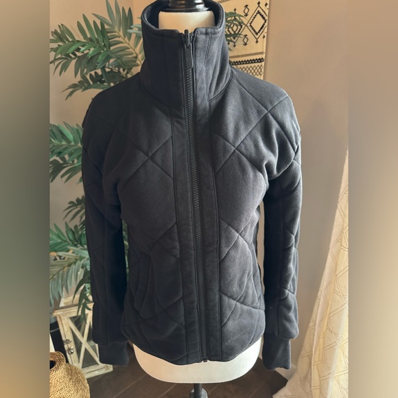 Lululemon Forever Warm Reversible Jacket - Picture 8 of 16